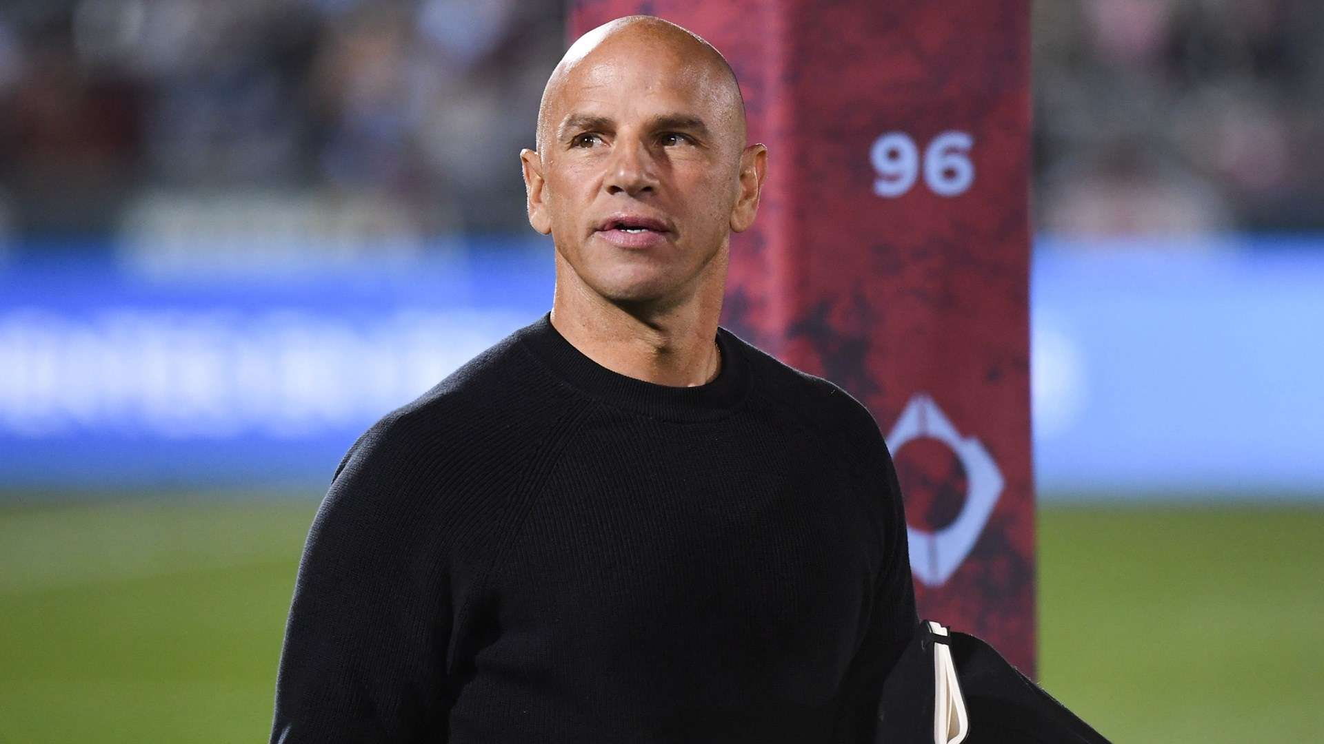 现任政府的 现任政府的