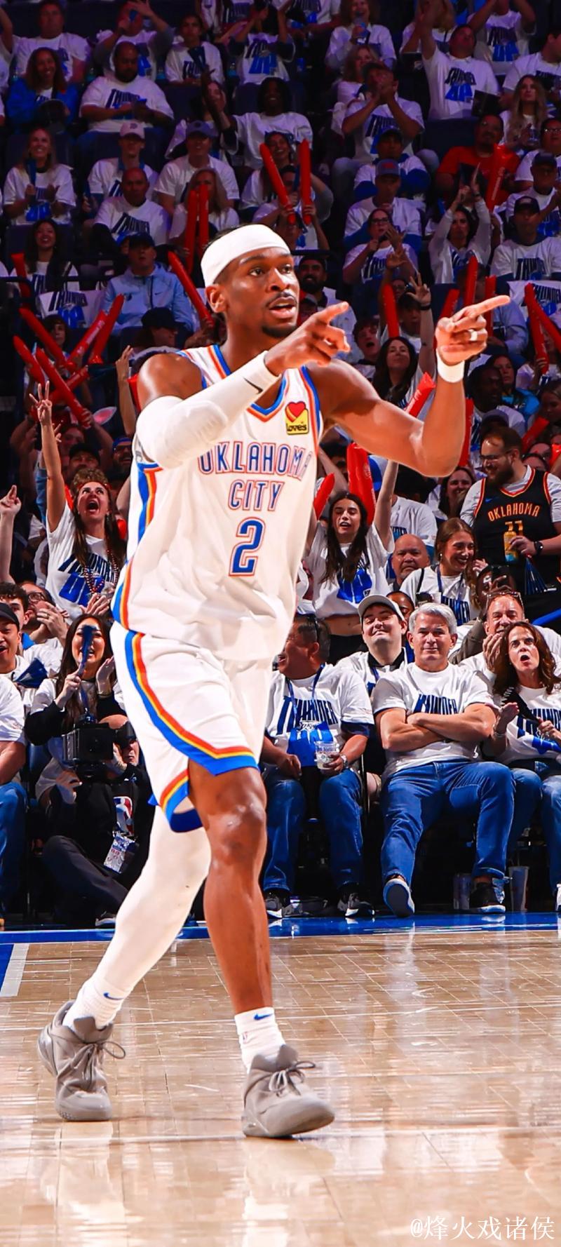 亚历山大40分雷霆擒狼12连胜 灰熊送太阳3连败